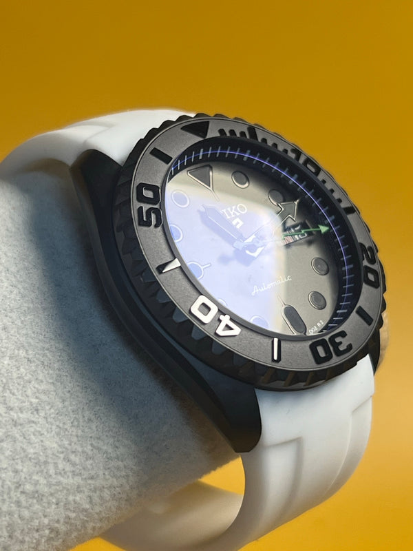 SEIKOMASTER TURTLE | Stealth Diver Edition