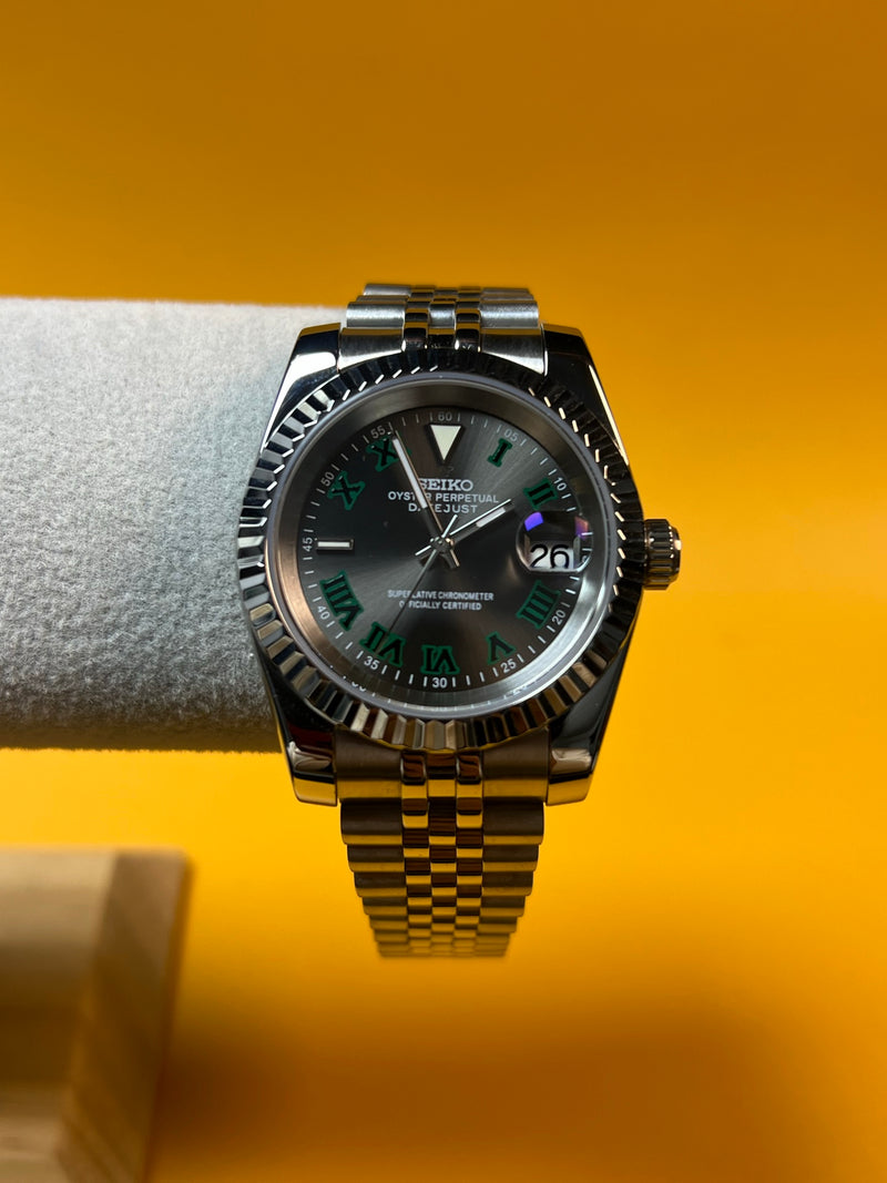 SEIKOJUST| Grey Roman Dial