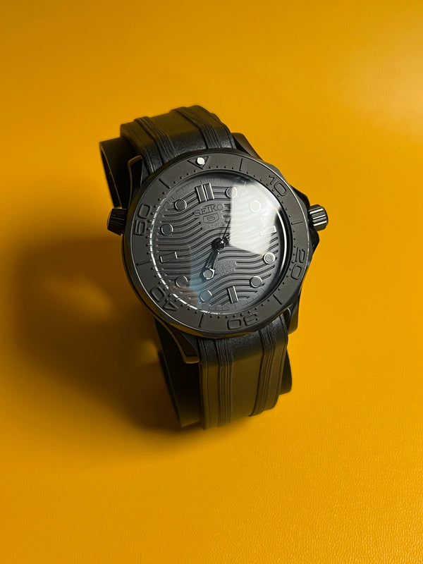 SEIKOMASTER | Black Wave Dial