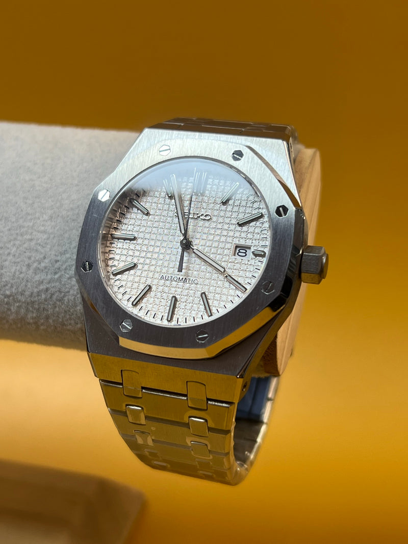 ROYAL SEIKOAK | White Tapisserie