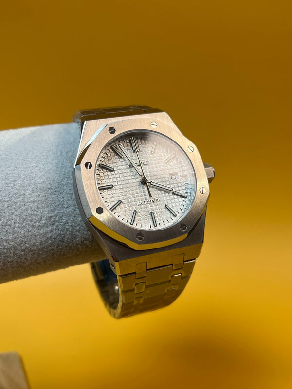 ROYAL SEIKOAK | White Tapisserie