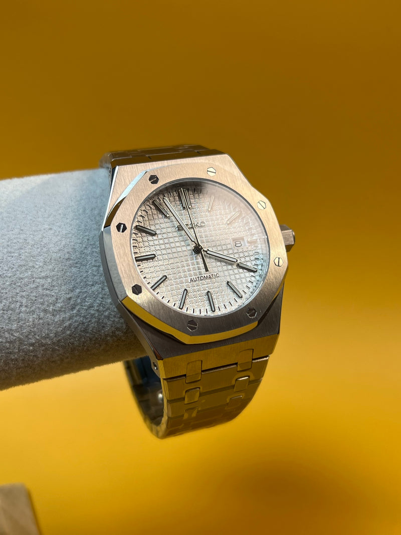 ROYAL SEIKOAK | White Tapisserie