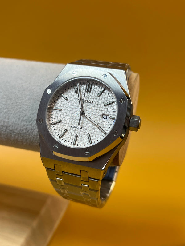 ROYAL SEIKOAK | White Tapisserie