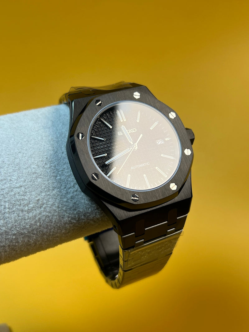 ROYAL SEIKOAK | Black Tapisserie
